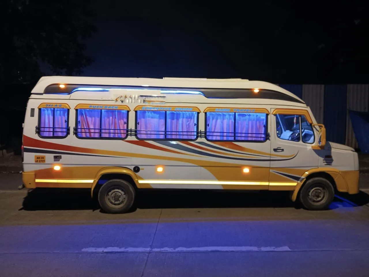 20 Seater Tempo Traveller.
